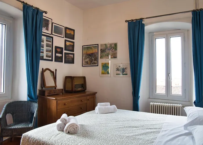 Vakantiehuis Family Typical House In Historic Center Domaso