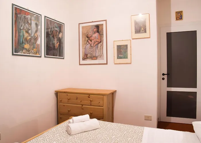 Family Typical House In Historic Center