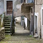 Family Typical House In Historic Center Ferienhaus